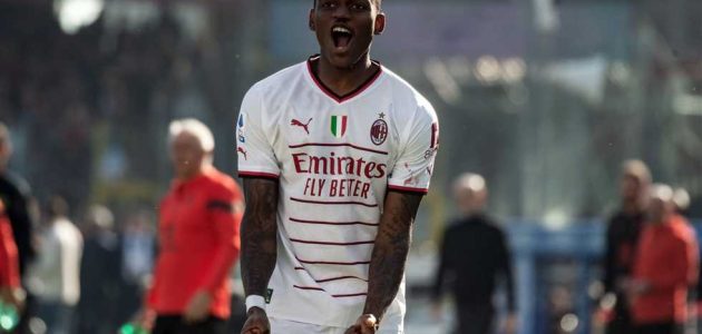 ميلان يوضح حقيقة توقف مفاوضات التجديد مع لياو