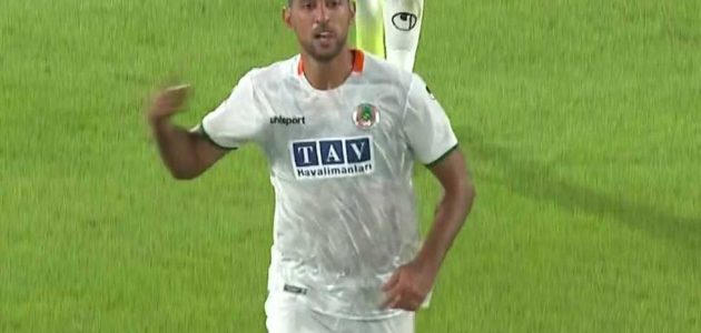 أساسي للمرة 13 على التوالي.. كوكا يقود ألانياسبور أمام كاراجومروك